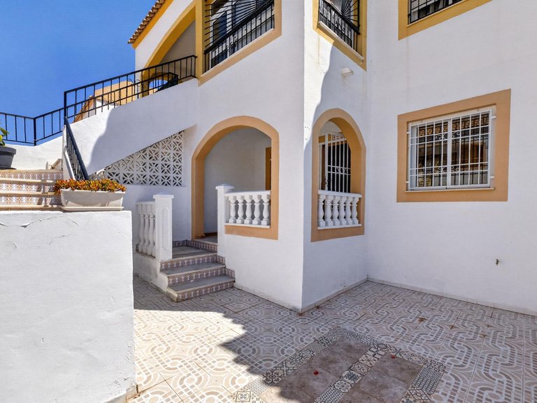 Apartment for Sale in Torrevieja, Alicante 1