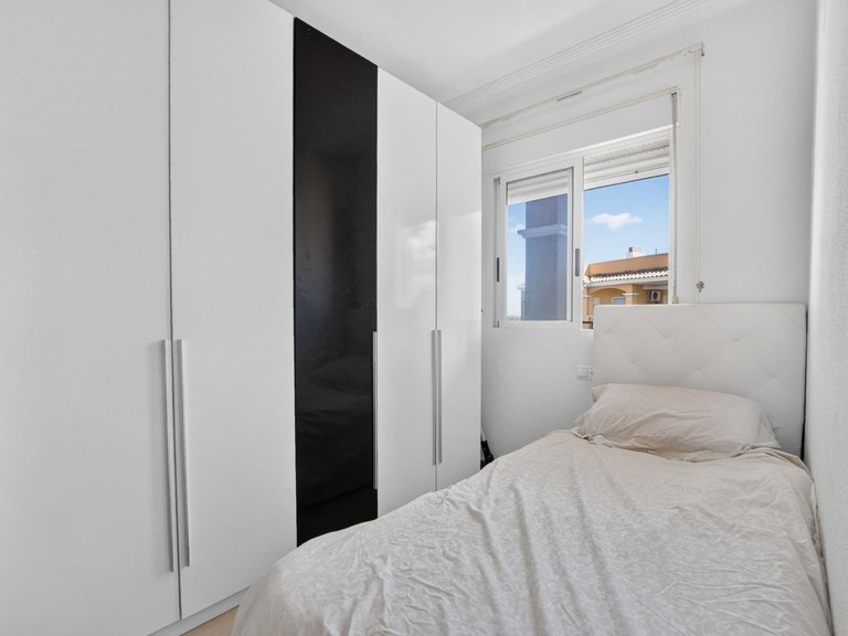 Penthouse for Sale in Torrevieja, Alicante 23