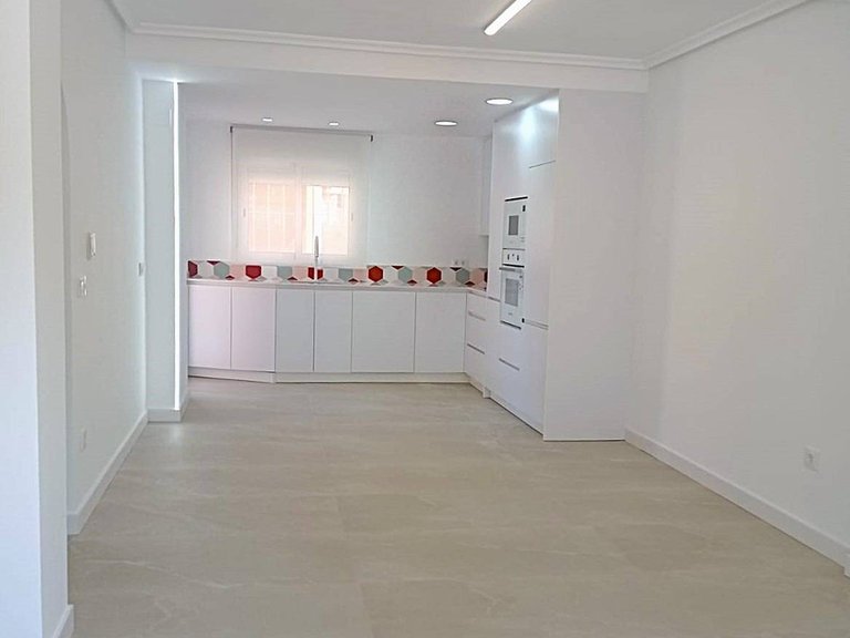Town House for Sale in Pilar De La Horadada, Alicante 5