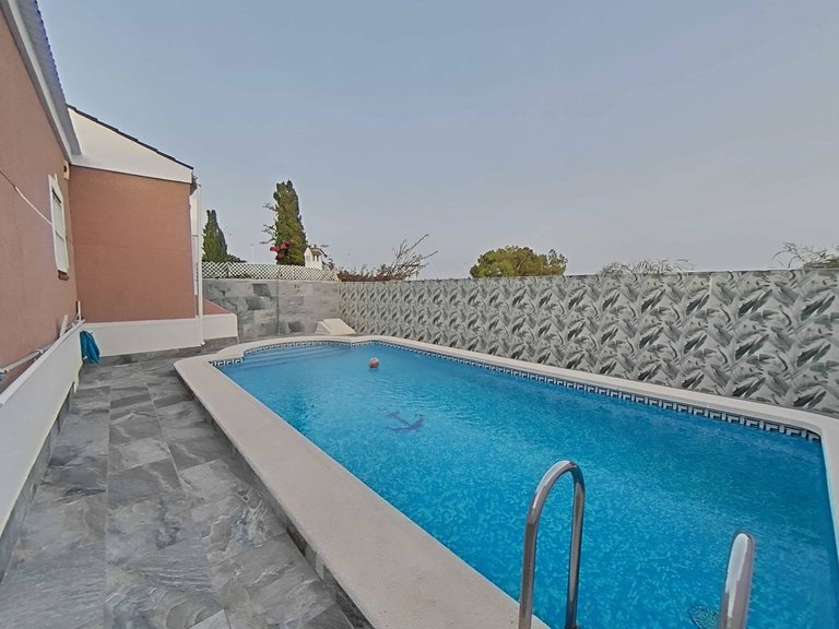 Villa for Sale in Costa Blanca Torrevieja, Alicante 1