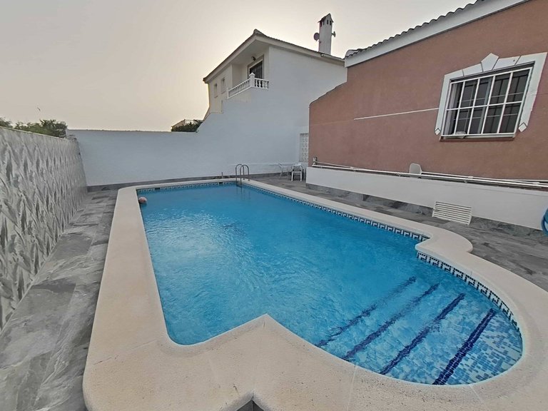 Villa for Sale in Costa Blanca Torrevieja, Alicante 31