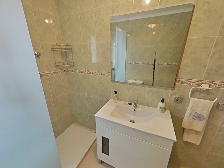 Villa for Sale in Costa Blanca Torrevieja, Alicante 38