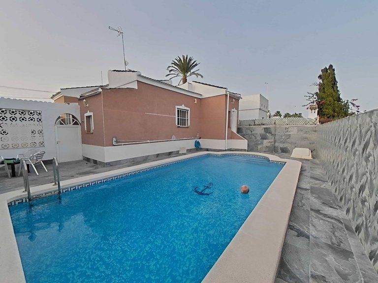 Villa for Sale in Costa Blanca Torrevieja, Alicante 7