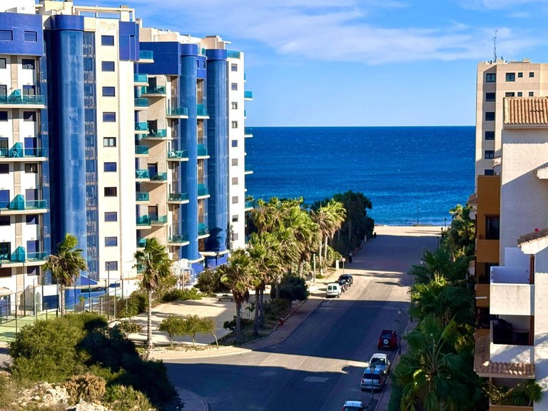 Apartment for Sale in Costa Blanca Torrevieja, Alicante 1