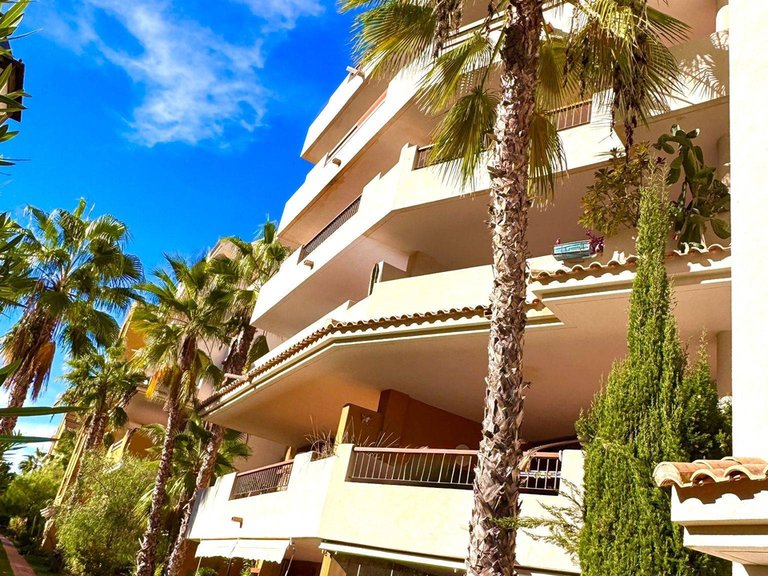 Apartment for Sale in Costa Blanca Torrevieja, Alicante 36