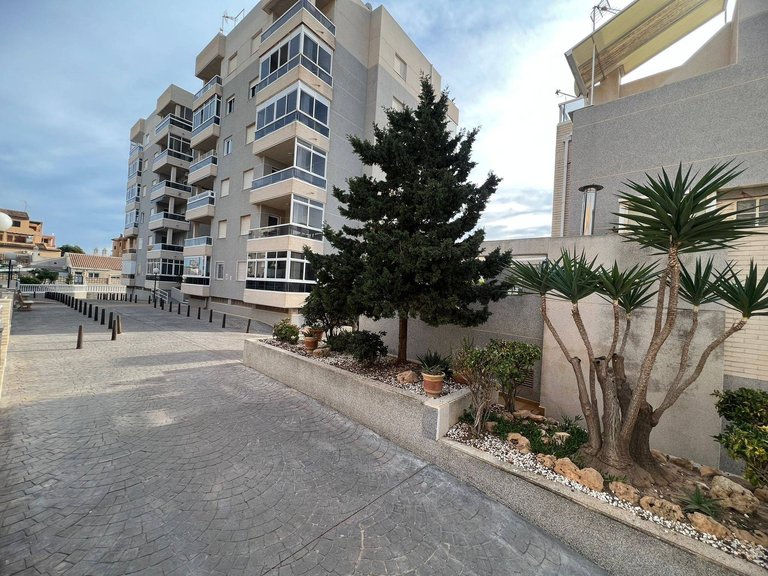 Apartment for Sale in Torrevieja, Alicante 29