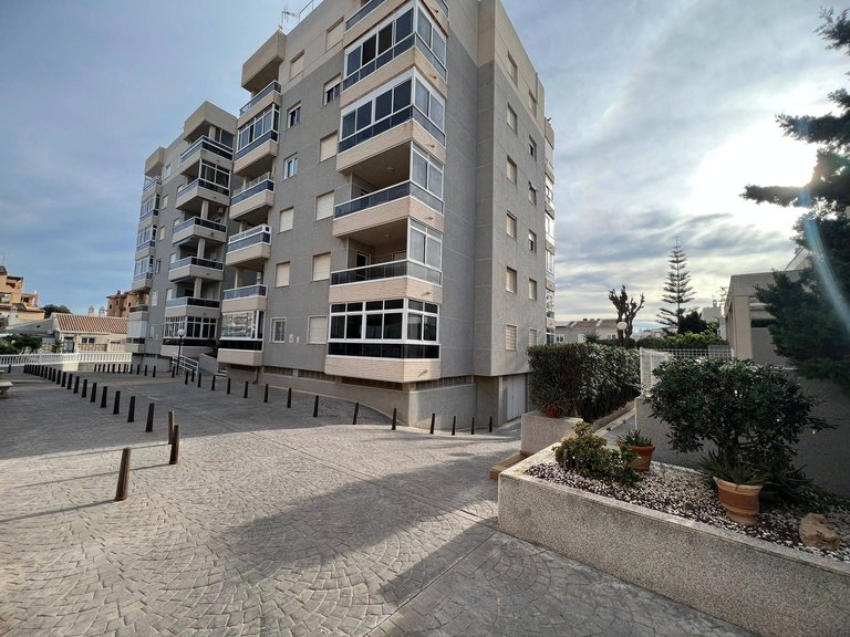 Apartment for Sale in Torrevieja, Alicante 30