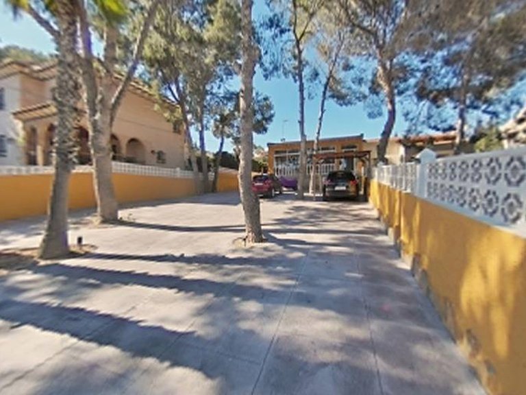 Villa for Sale in Costa Blanca Torrevieja, Alicante 10