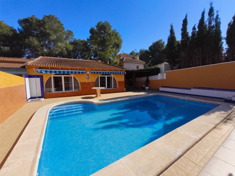 Villa for Sale in Costa Blanca Torrevieja, Alicante 42