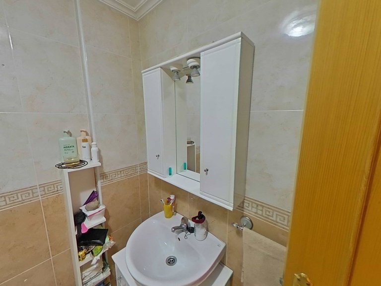 Apartment for Sale in Torrevieja, Alicante 38