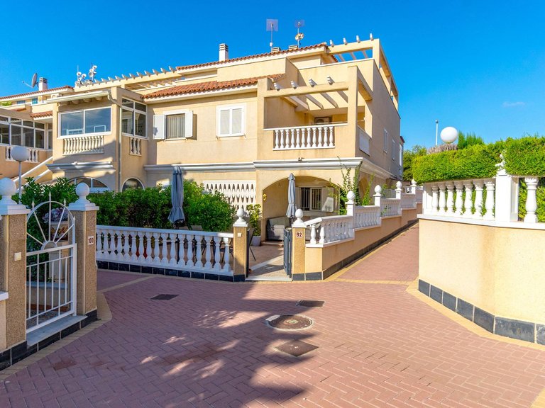 Town House for Sale in Costa Blanca Orihuela Costa, Alicante 42