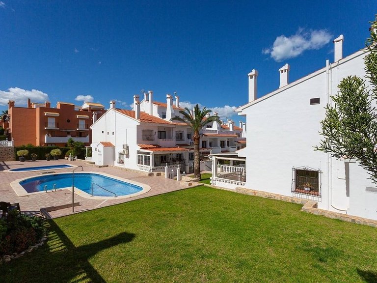 Villa for Sale in Costa Blanca Torrevieja, Alicante 1