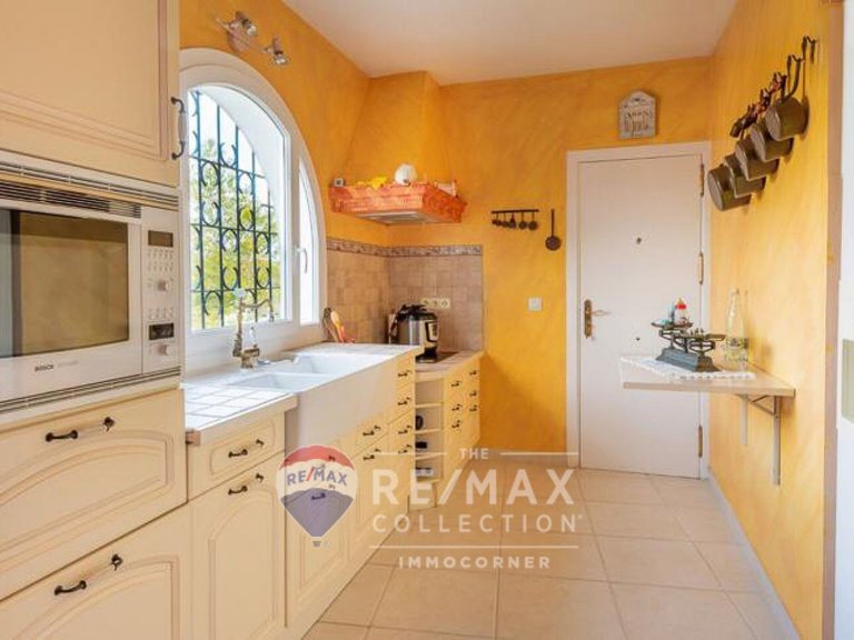 Bright villa with garden, terraces with porch and pool in Nova Santa Ponsa , Calvià, Baleares 9