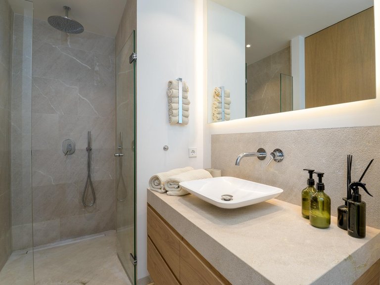 A splendid ground-floor flat with a modern design, featuring a large terrace in La Bonanova, Palma , Palma de Mallorca, Baleares 21