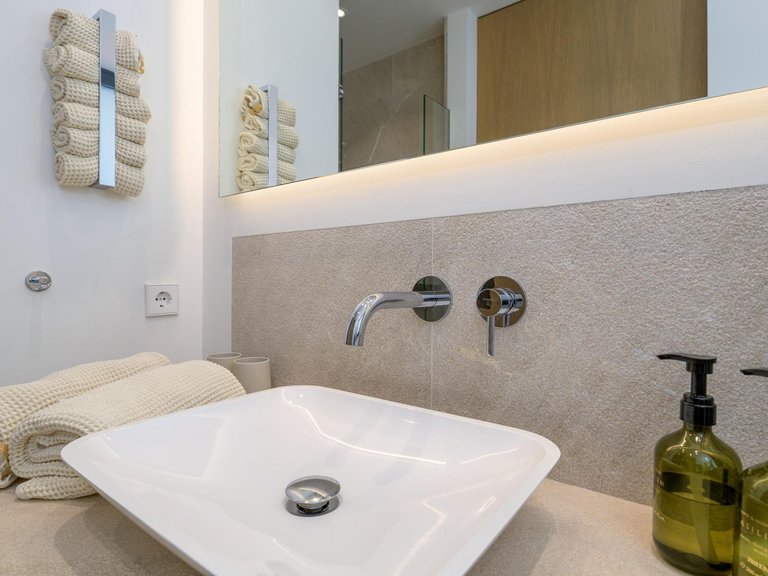 A splendid ground-floor flat with a modern design, featuring a large terrace in La Bonanova, Palma , Palma de Mallorca, Baleares 24