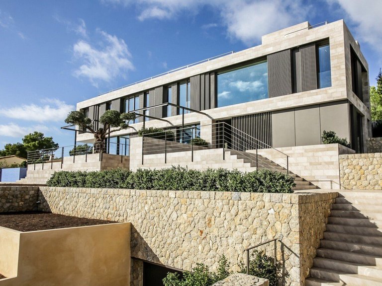 Impressive villa with fantastic sea views in Puerto Andratx , Andratx, Baleares 2
