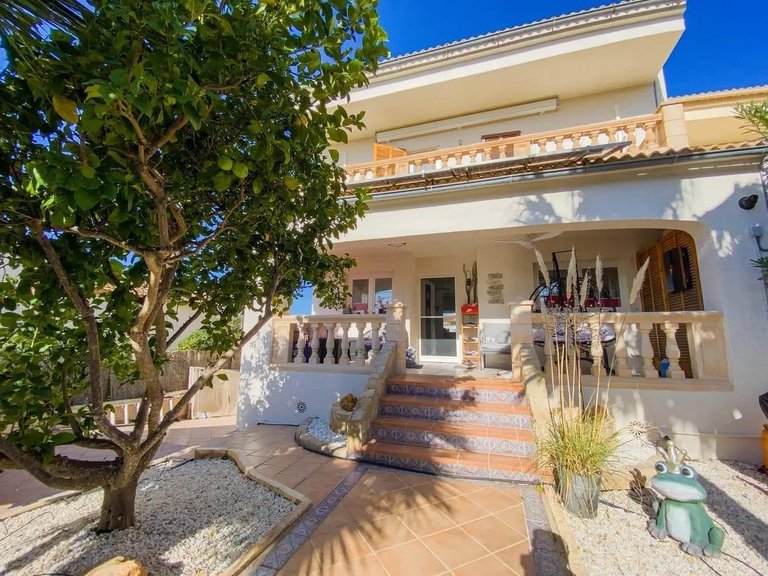Villa with sea views and pool , Llucmajor, Baleares 9