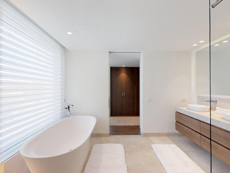 Newly built luxury villa with pool and beautiful garden in Santa Ponsa , Calvià, Baleares 18