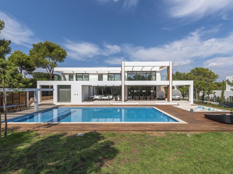 Newly built luxury villa with pool and beautiful garden in Santa Ponsa , Calvià, Baleares 20