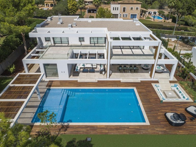 Newly built luxury villa with pool and beautiful garden in Santa Ponsa , Calvià, Baleares 22