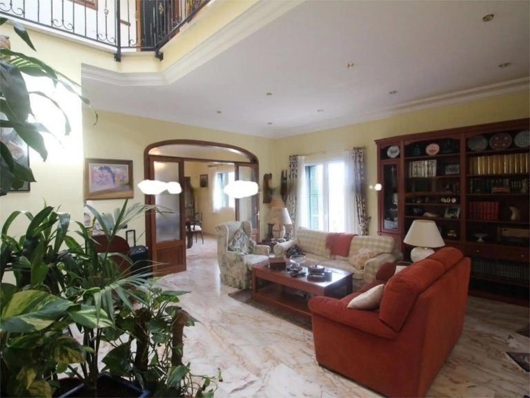 Eight-Bedroom Villa with Pool and Sea Views in Cas Catalá , Calvià, Baleares 15