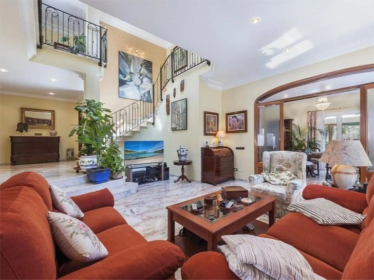 Eight-Bedroom Villa with Pool and Sea Views in Cas Catalá , Calvià, Baleares 5