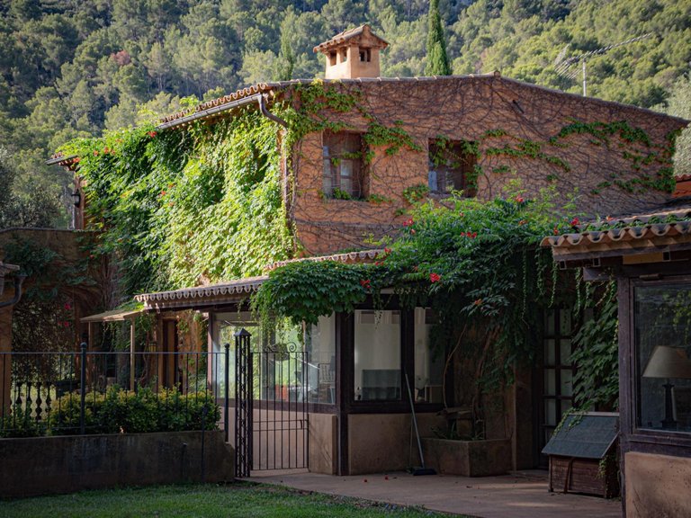 Impressive Rustic Villa in Esporles - Monthly Rent from 8.000€. , Esporles, Baleares 2