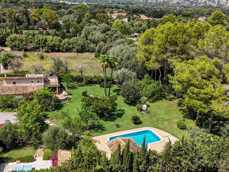 Finca with holiday rental licence 6' away from the sea , Pollença, Baleares 1
