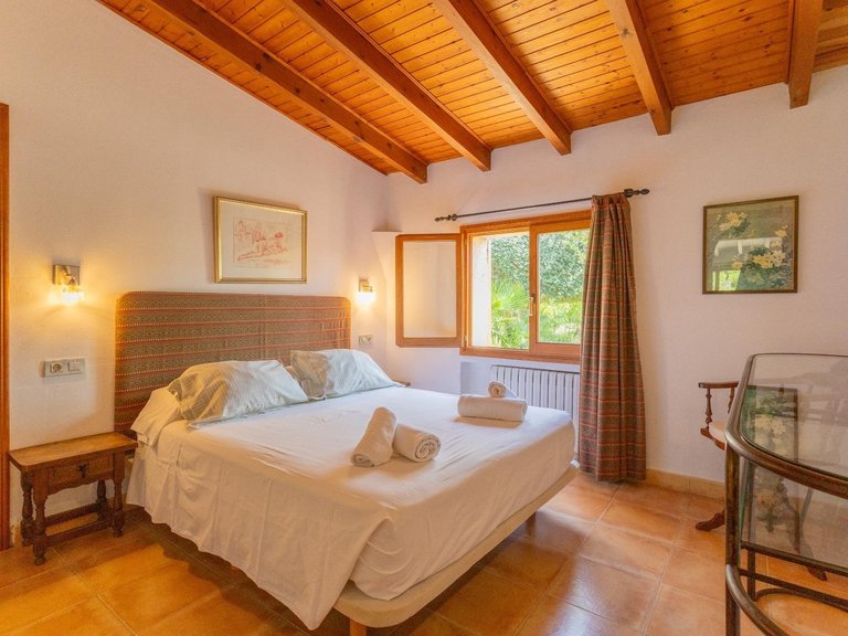 Finca with holiday rental licence 6' away from the sea , Pollença, Baleares 28