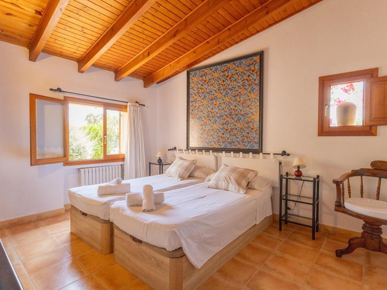 Finca with holiday rental licence 6' away from the sea , Pollença, Baleares 30