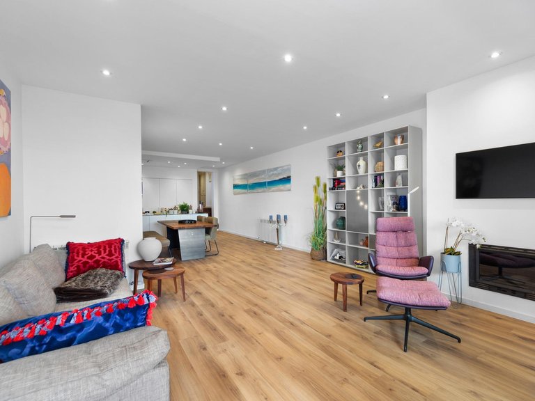 Newly refurbished 3 bedroom apartment with terrace and sea views in Bonanova , Palma de Mallorca, Baleares 9