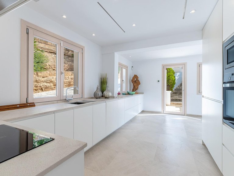 Elegant villa in Son Vida with unique sea and golf views , Palma de Mallorca, Baleares 11