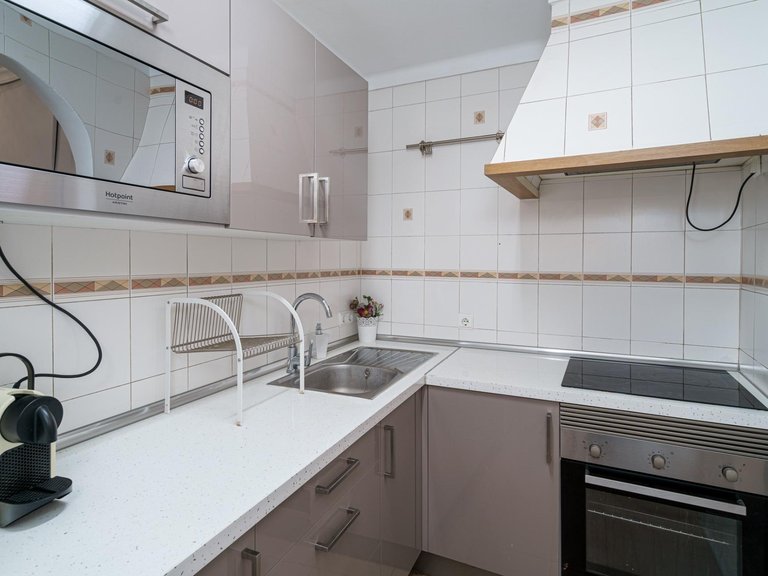 Two bedroom flat on the Paseo Maritimo with views to the marina of Palma , Palma de Mallorca, Baleares 17