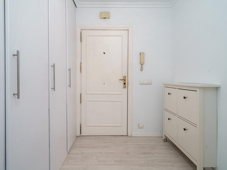 Two bedroom flat on the Paseo Maritimo with views to the marina of Palma , Palma de Mallorca, Baleares 18