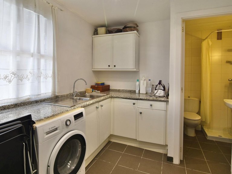 Bright apartment with panoramic mountain and Bellver Castle views , Palma de Mallorca, Baleares 17