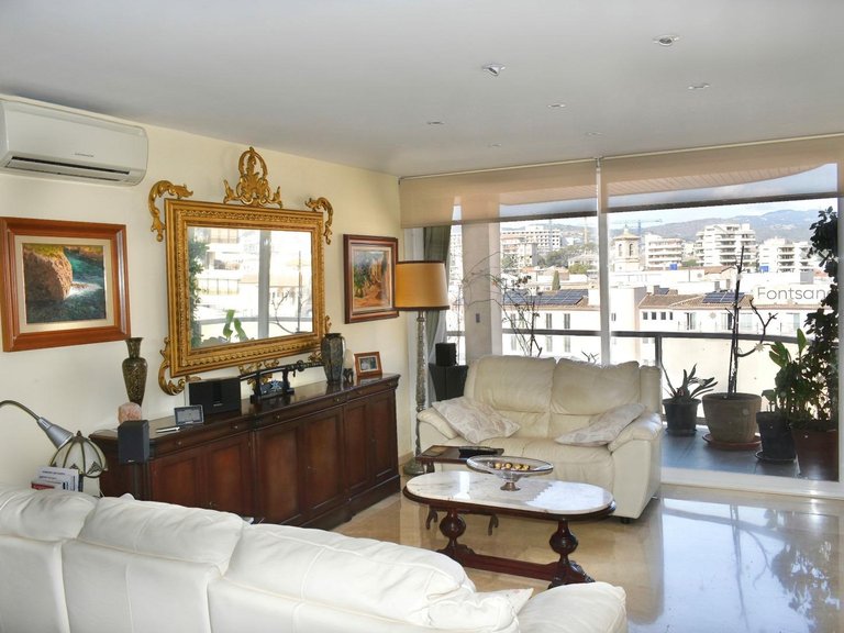 Bright apartment with panoramic mountain and Bellver Castle views , Palma de Mallorca, Baleares 6