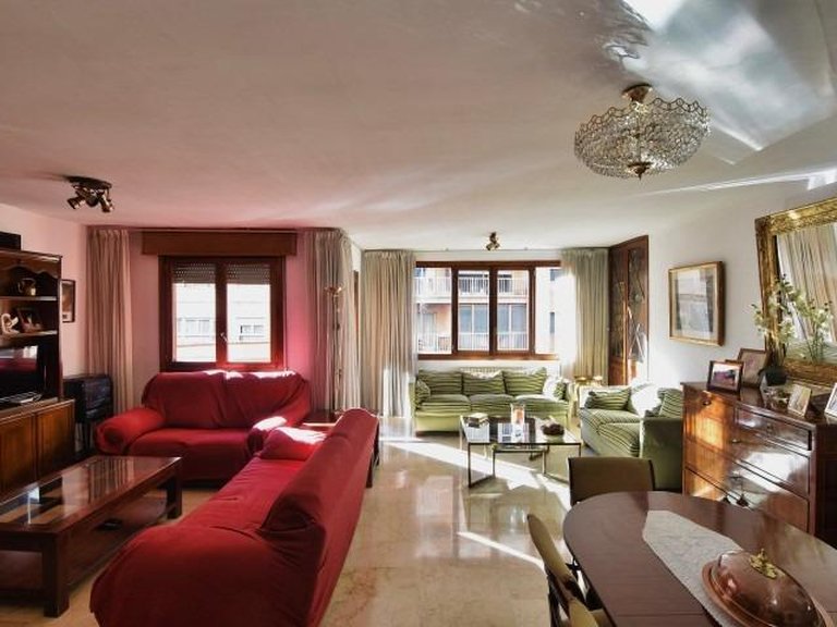 Spacious central apartment with excellent layout , Palma de Mallorca, Baleares 2