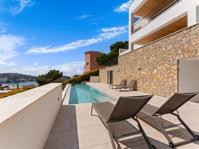 Exquisite 6-bed villa boasting breathtaking sea views in Santa Ponsa , Nova Santa Ponça, Baleares 2