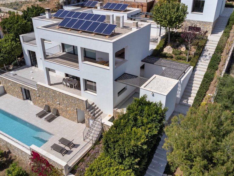 Exquisite 6-bed villa boasting breathtaking sea views in Santa Ponsa , Nova Santa Ponça, Baleares 4