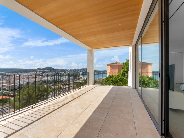 Exquisite 6-bed villa boasting breathtaking sea views in Santa Ponsa , Nova Santa Ponça, Baleares 8
