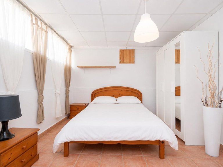 OPPORTUNITY IN MALLORCA! Commercial Premises for Sale and Business Transfer in Cala Bona , Son Servera, Baleares 16