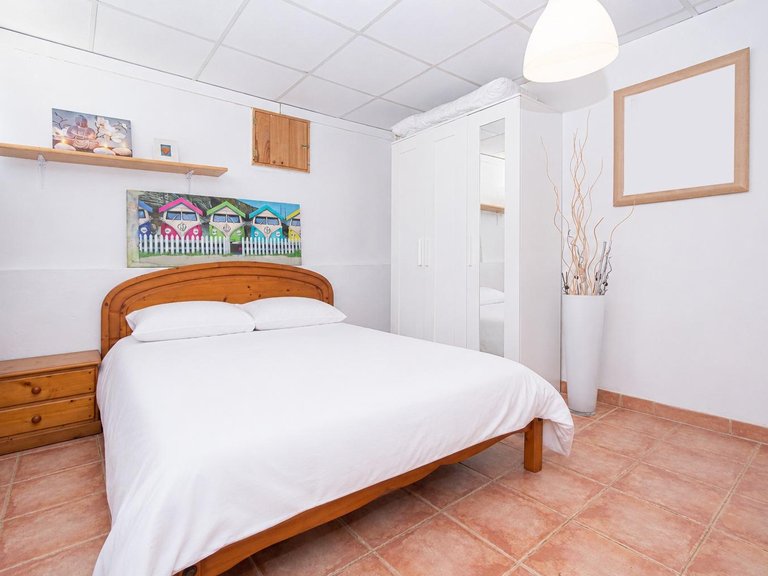 OPPORTUNITY IN MALLORCA! Commercial Premises for Sale and Business Transfer in Cala Bona , Son Servera, Baleares 17