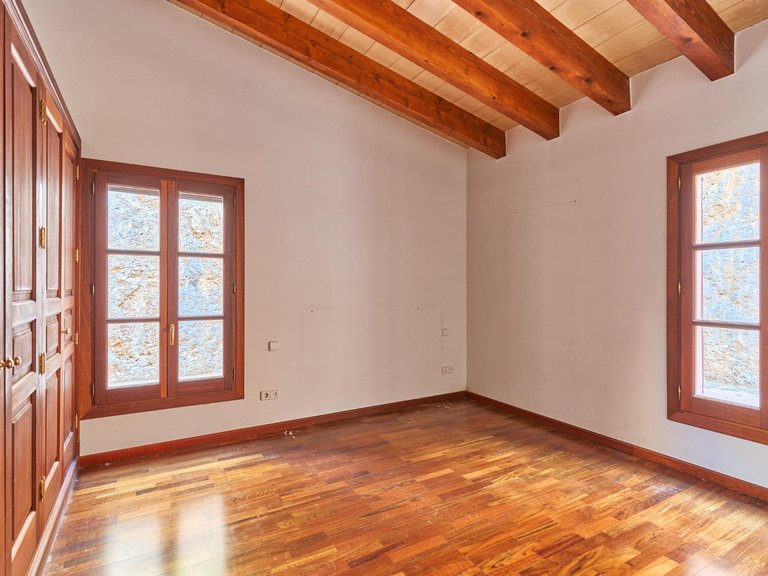 4-bedroom villa with ETV, garden, pool and garage , Esporles, Baleares 26