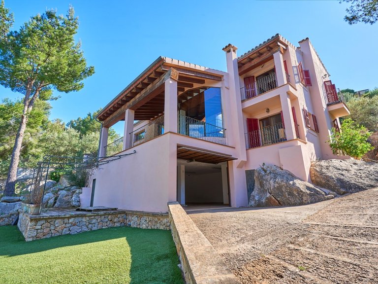 4-bedroom villa with ETV, garden, pool and garage , Esporles, Baleares 5