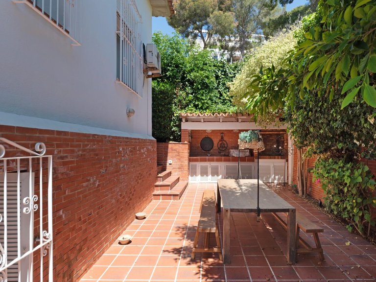 Villa with Partial Sea Views and Premium Amenities in Sant Agustí. , Palma de Mallorca, Baleares 16