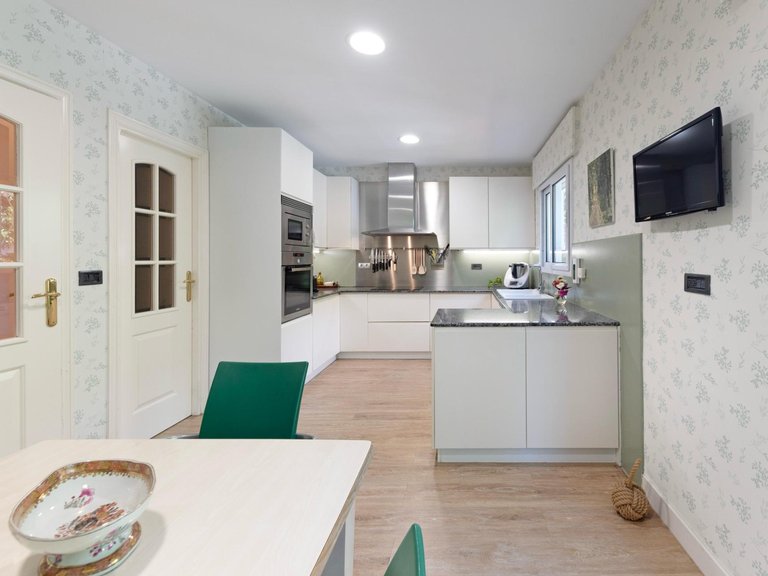Villa with Partial Sea Views and Premium Amenities in Sant Agustí. , Palma de Mallorca, Baleares 30