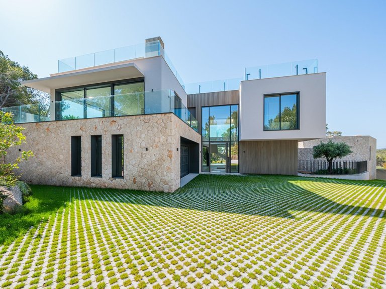 Exclusive 4-bed new build villa in Cala Vinyes , Calvià, Baleares 9
