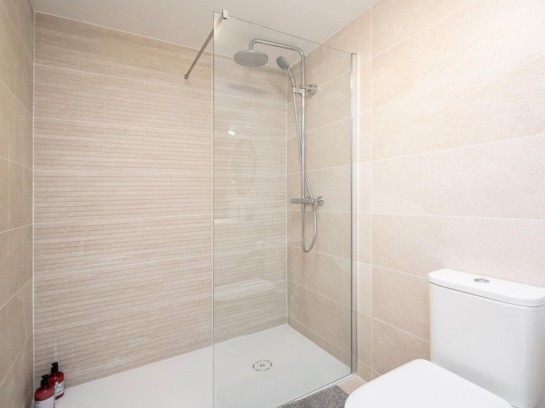 Furnished two-bedroom flat in a newly built residential complex with swimming pool and parking. , Palma de Mallorca, Baleares 24