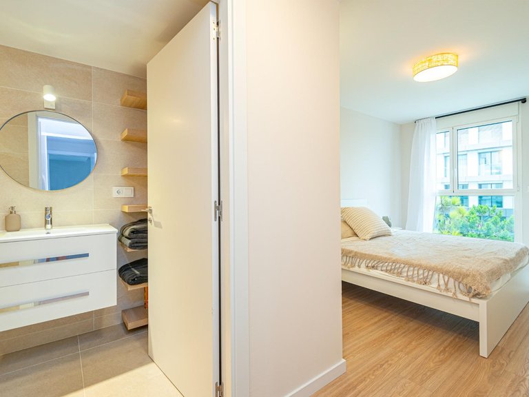 Furnished two-bedroom flat in a newly built residential complex with swimming pool and parking. , Palma de Mallorca, Baleares 25
