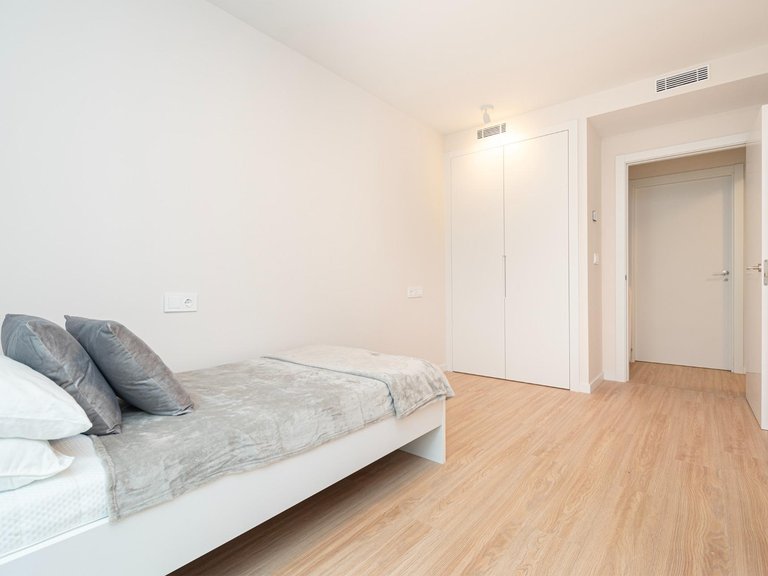 Furnished two-bedroom flat in a newly built residential complex with swimming pool and parking. , Palma de Mallorca, Baleares 26